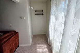 5500 Owensmouth Ave, Woodland Hills, CA 91367 - Photo 22