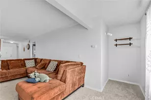 5500 Owensmouth Ave, Woodland Hills, CA 91367 - Photo 10