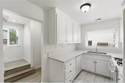 1710 S Mountain Avenue #B, Ontario, CA 91762 - Photo 8