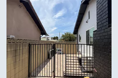 23608 Pineforest, Harbor City, CA 90710 - Photo 16
