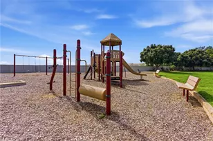 8141 Pennington Dr, Huntington Beach, CA 92646 - Photo 44