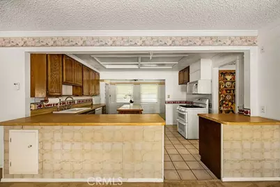 2713 W Huckleberry, Santa Ana, CA 92706 - Photo 2