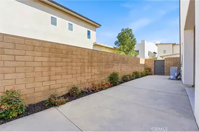 182 Scale, Irvine, CA 92618 - Photo 24