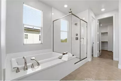 182 Scale, Irvine, CA 92618 - Photo 32