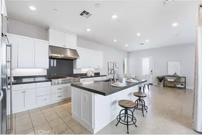 182 Scale, Irvine, CA 92618 - Photo 16
