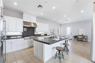 182 Scale, Irvine, CA 92618 - Photo 16