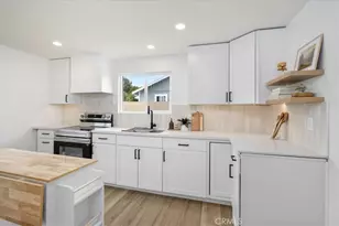 2422 W Pomona St, Santa Ana, CA 92704 - Photo 16
