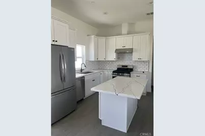 42392 Sabina, Hemet, CA 92544 - Photo 4