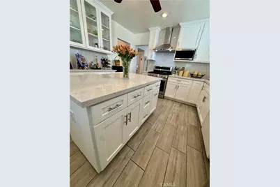 1205 S Flower, Santa Ana, CA 92707 - Photo 8