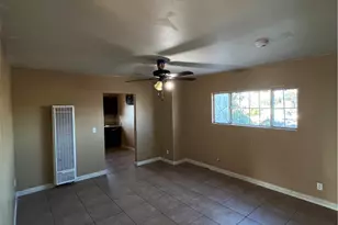 207 W 85th Pl, Los Angeles, CA 90003 - Photo 14