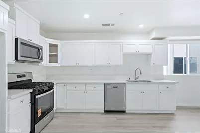 6919 S Menlo, Los Angeles, CA 90044 - Photo 8