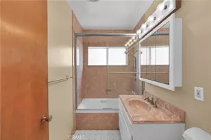 140 Coastline, Seal Beach, CA 90740 - Photo 32