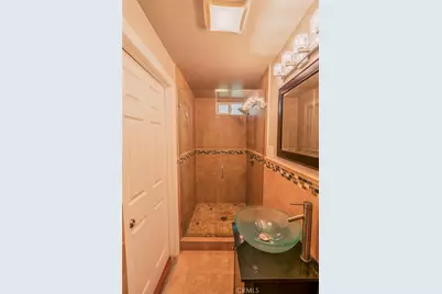 7122 /7124 De Longpre, Los Angeles, CA 90046 - Photo 14