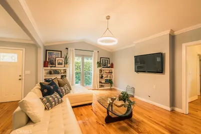 7122 /7124 De Longpre, Los Angeles, CA 90046 - Photo 2