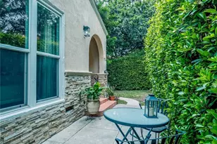 7122 De Longpre, Los Angeles, CA 90046 - Photo 18
