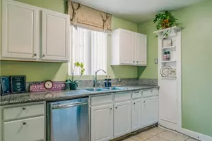 7122 /7124 De Longpre, Los Angeles, CA 90046 - Photo 30