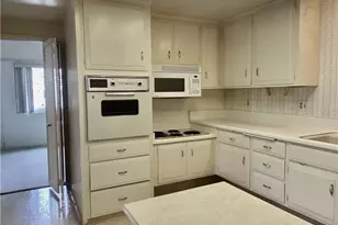 1603 Merion Way M2-42L, Seal Beach, CA 90740 - Photo 18
