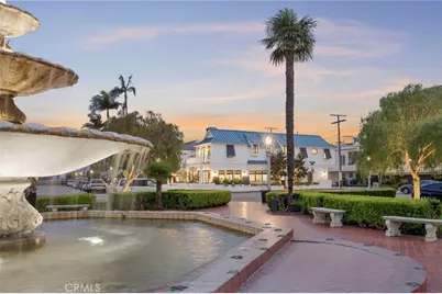 61 The Colonnade, Long Beach, CA 90803 - Photo 2