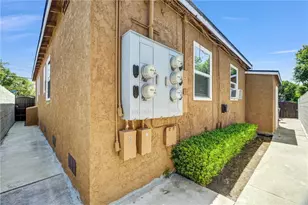 1065 E 19th, Long Beach, CA 90806 - Photo 18