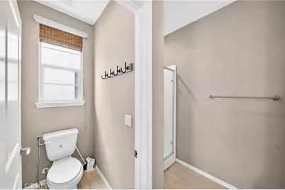 2242 W Anacasa, Anaheim, CA 92804 - Photo 22