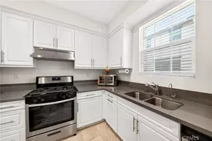 6926 Cottonwood Ln, Buena Park, CA 90621 - Photo 10