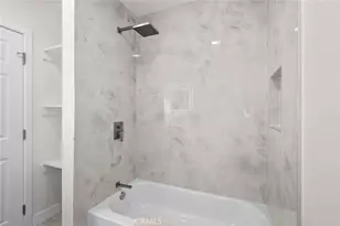 2115 S Redondo, Los Angeles, CA 90016 - Photo 32