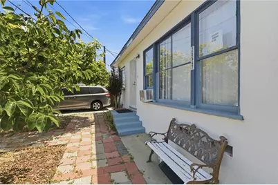 25545 Alliene, Lomita, CA 90717 - Photo 4