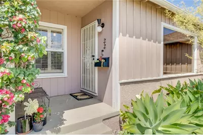 4725 Castana, Lakewood, CA 90712 - Photo 2