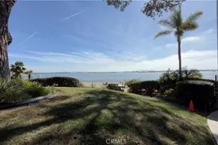 3940 Gresham St, San Diego, CA 92109 - Photo 2