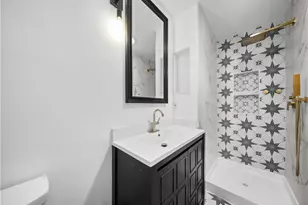 2031 S Center St, Santa Ana, CA 92704 - Photo 8