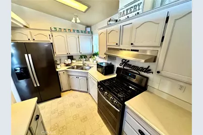 122 S Colombo Lane #77, Tustin, CA 92780 - Photo 8