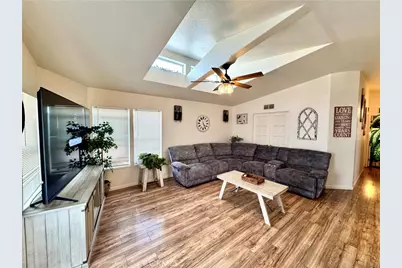 122 S Colombo Lane #77, Tustin, CA 92780 - Photo 12