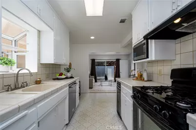 7407 Broadway Avenue, Whittier, CA 90606 - Photo 6