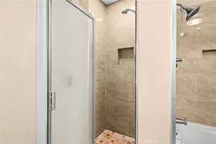 10502 S 8th Pl, Inglewood, CA 90303 - Photo 32