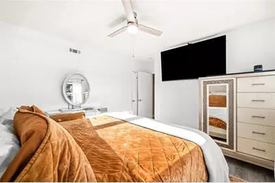 10502 S 8th Place, Inglewood, CA 90303 - Photo 22