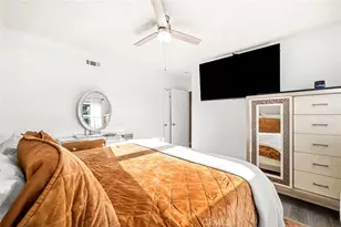 10502 S 8th Pl, Inglewood, CA 90303 - Photo 22