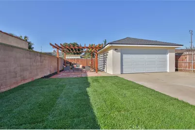 12035 Ramona Avenue, Hawthorne, CA 90250 - Photo 36