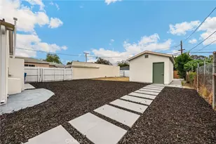 2014 Easy Ave, Long Beach, CA 90810 - Photo 30