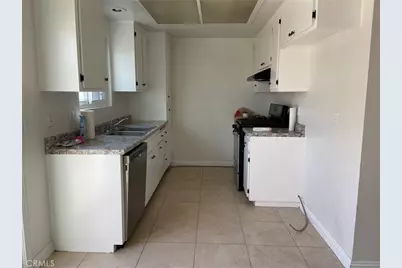 17882 Baron Circle, Huntington Beach, CA 92647 - Photo 36