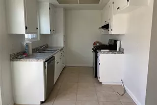 17882 Baron Cir, Huntington Beach, CA 92647 - Photo 36