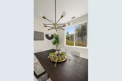 705 E Lemon Swirl, Azusa, CA 91702 - Photo 16
