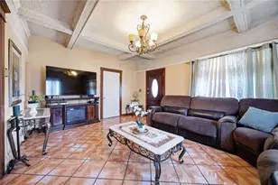 123 E 65th St, Los Angeles, CA 90003 - Photo 10