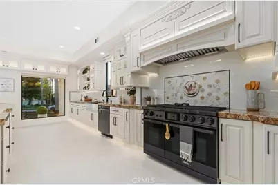 16572 Carousel, Huntington Beach, CA 92649 - Photo 16