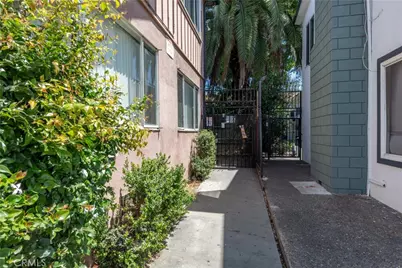 1250 E 4th, #8, Long Beach, CA 90802 - Photo 18