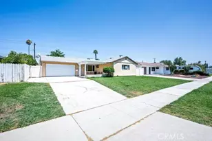 8777 Glencoe Dr, Riverside, CA 92503 - Photo 4