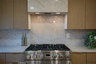 12450 Oakcreek Lane, Cerritos, CA 90703 - Photo 8
