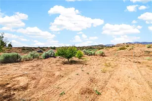 5445 Snow Line, Phelan, CA 92371 - Photo 24