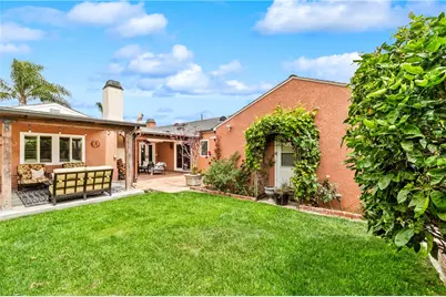 312 15th, Seal Beach, CA 90740 - Photo 2