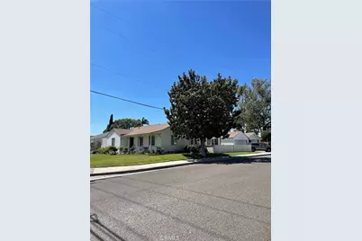 1103 W W Maple Ave, Orange, CA 92868 - Photo 2