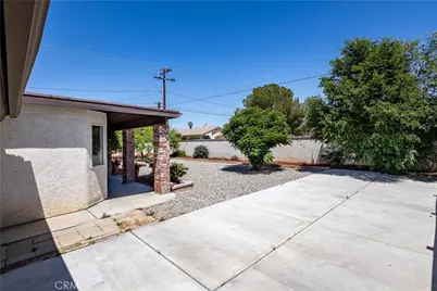 20086 Yucca Loma, Apple Valley, CA 92307 - Photo 36